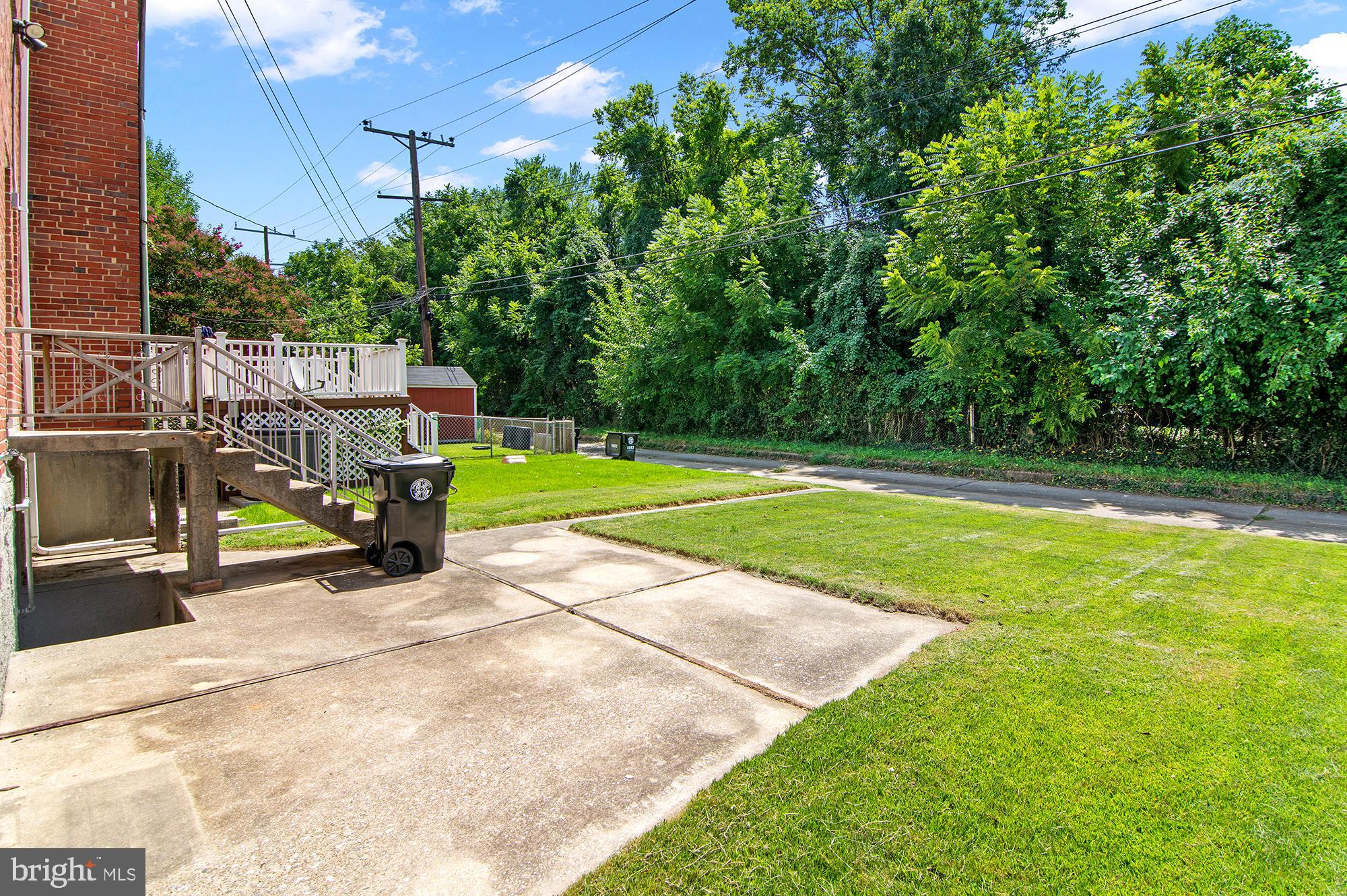 1954 Edgewood Road Towson, MD 21286 - Photo 29 of 34 Patio and rear yard