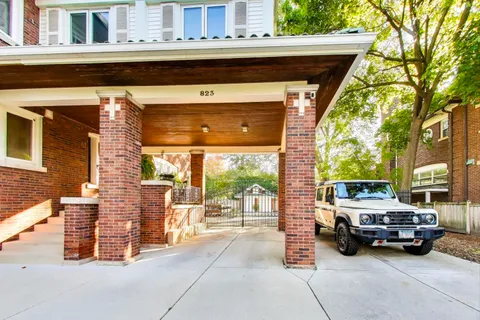 $1,899,900 | 823 Jackson Avenue, River Forest, IL 60305