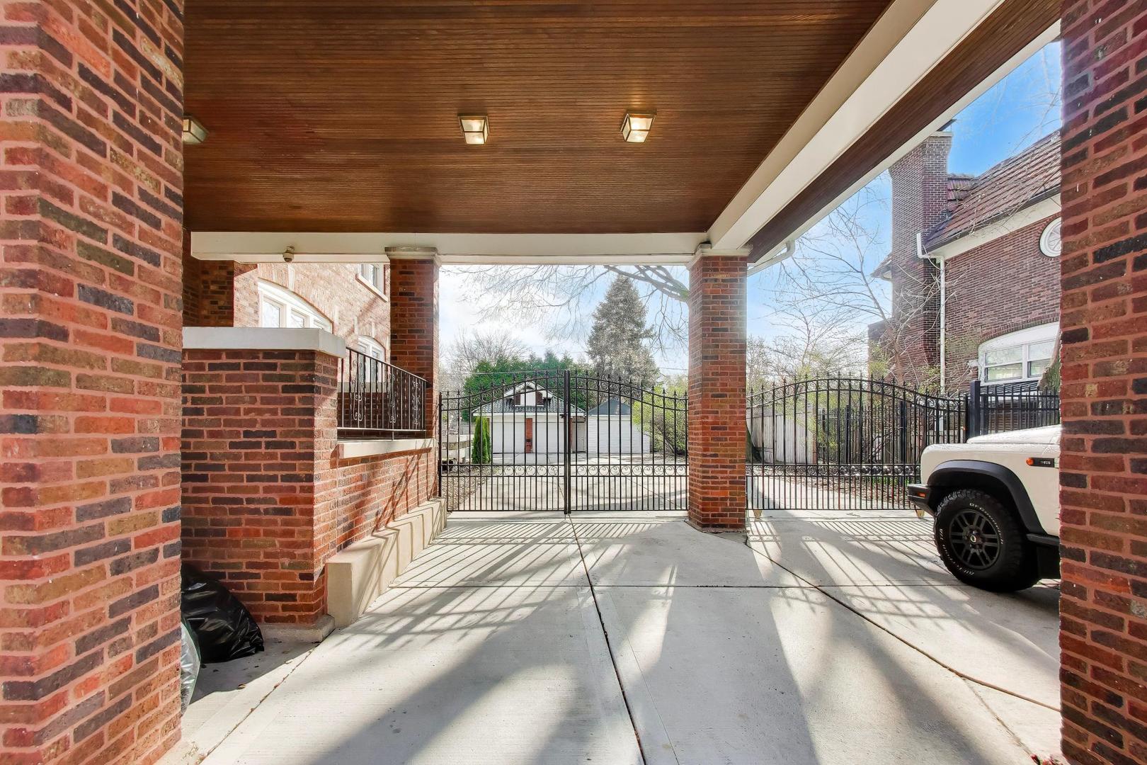 823 Jackson Avenue River Forest, IL 60305 - Photo 4 of 65