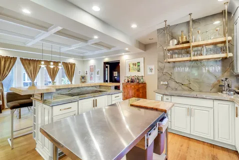 $1,899,900 | 823 Jackson Avenue, River Forest, IL 60305