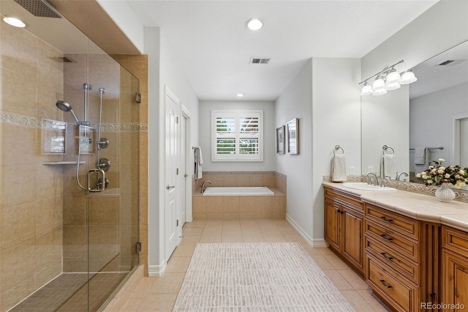 10258 Dowling Way Highlands Ranch, CO 80126 - Photo 18 of 50