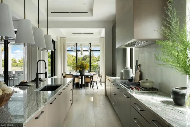 $5,975,000 | 6704 Newport Road, Naples, FL 34109