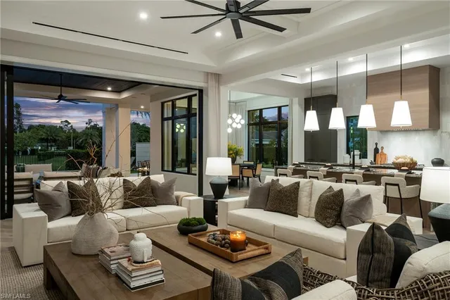 $5,975,000 | 6704 Newport Road, Naples, FL 34109