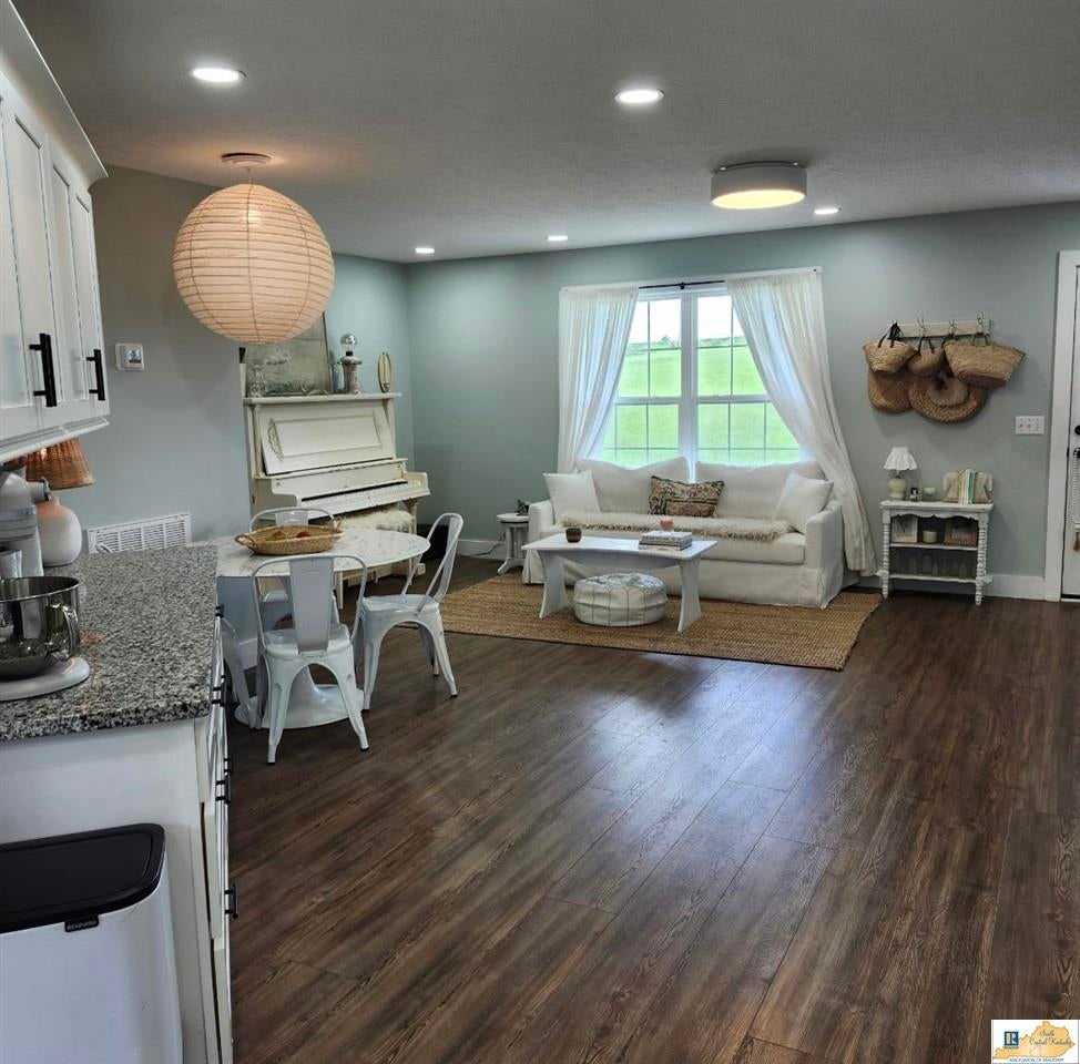 410 Falling Timber Road Glasgow, KY 42141 - Photo 17 of 50 Gallery Image 17