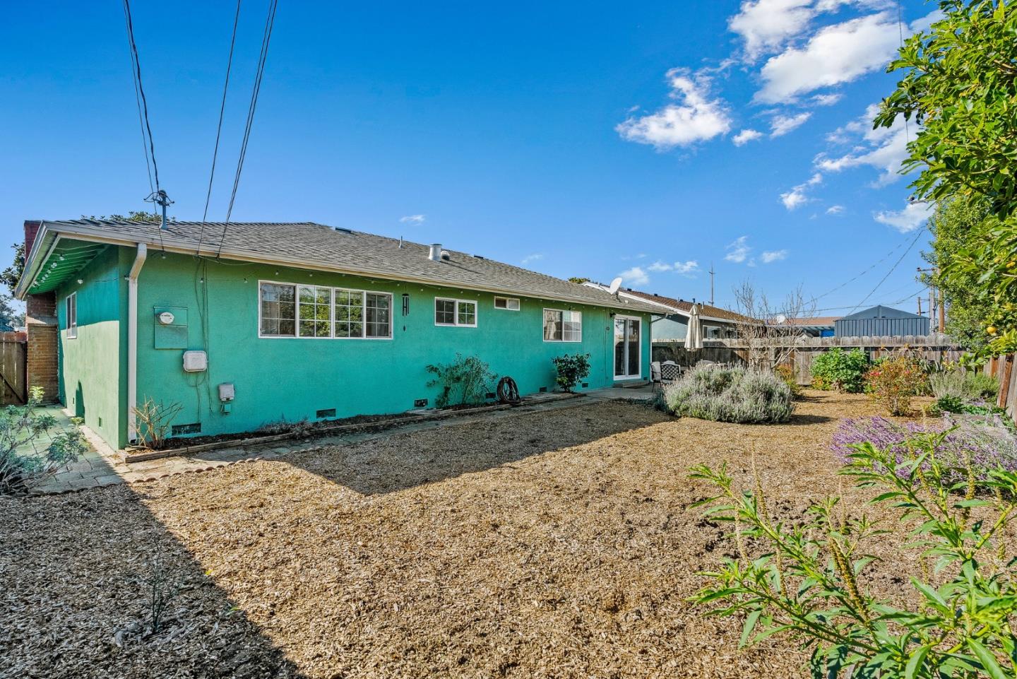 842 Central Avenue Salinas, CA 93901 - Photo 23 of 24 a front view of a house with a yard