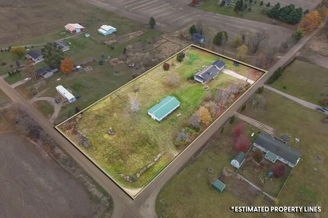 $279,900 | 7534 Robins Road, Hillsdale, MI 49242