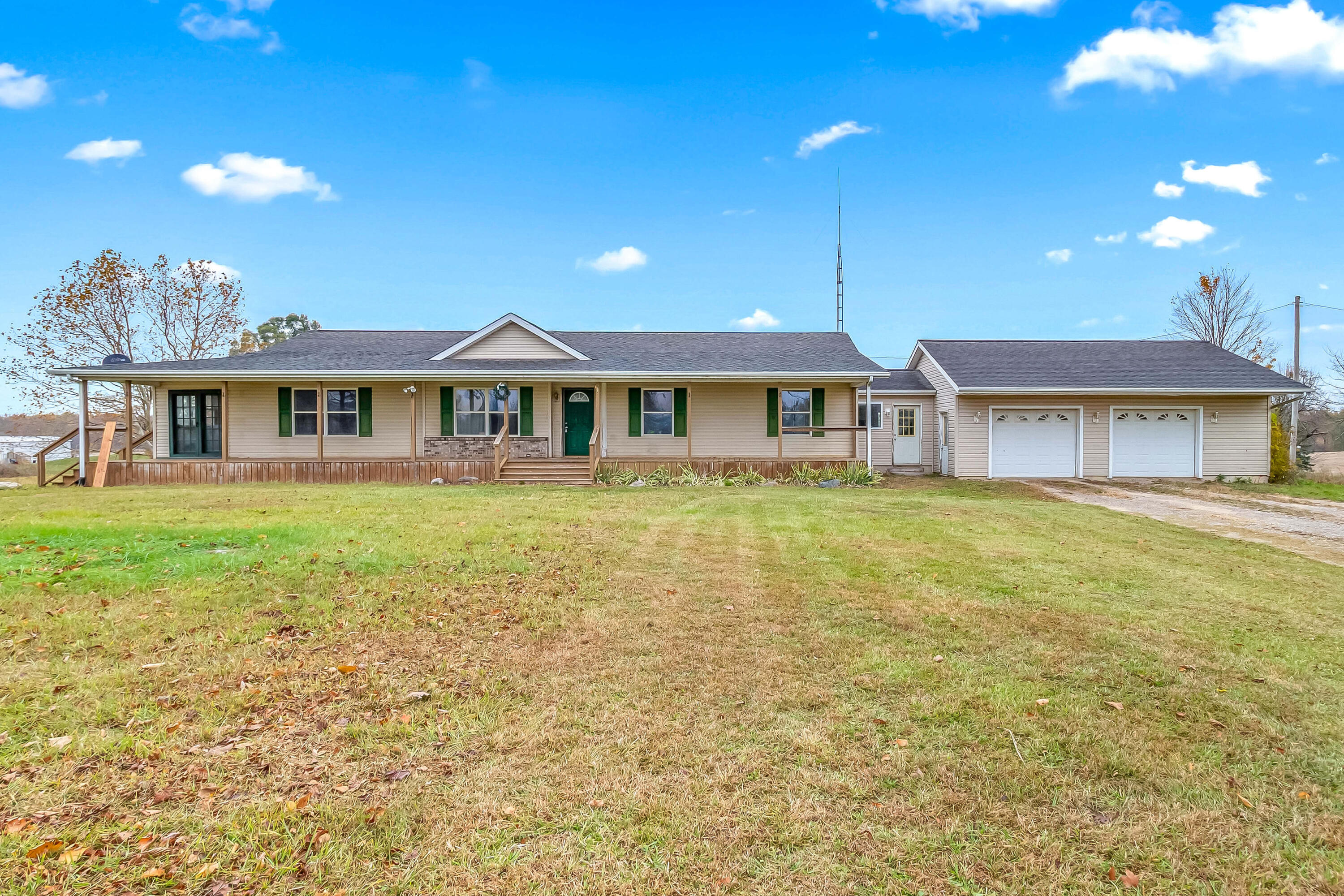 7534 Robins Road Hillsdale, MI 49242 - Photo 8 of 52 16