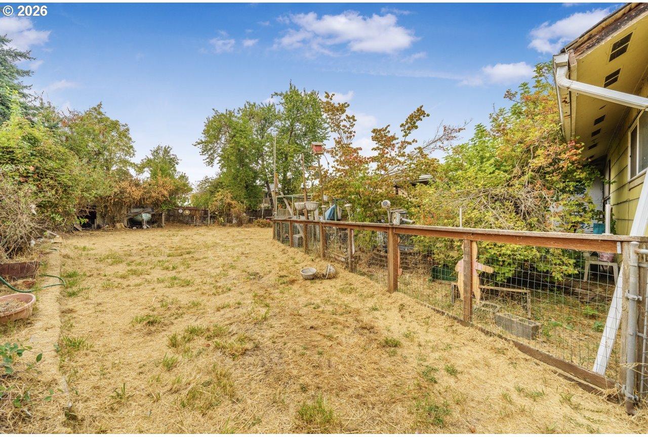 246 South 34th Street Springfield, OR 97478 - Photo 10 of 21 Gallery Image 10
