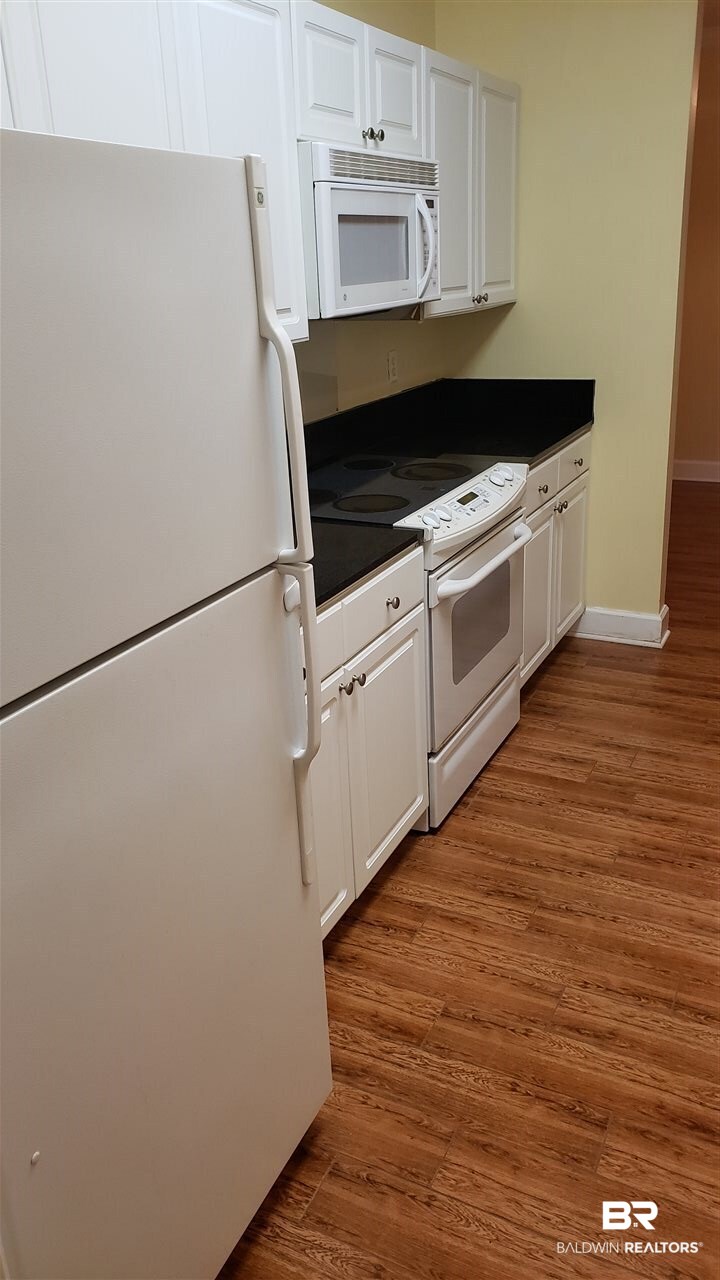 450 Park Avenue, Unit 809 Foley, AL 36535 - Photo 7 of 23