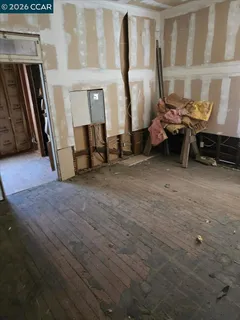 $300,000 | 151 South 3rd Avenue, Oakdale, CA 95361