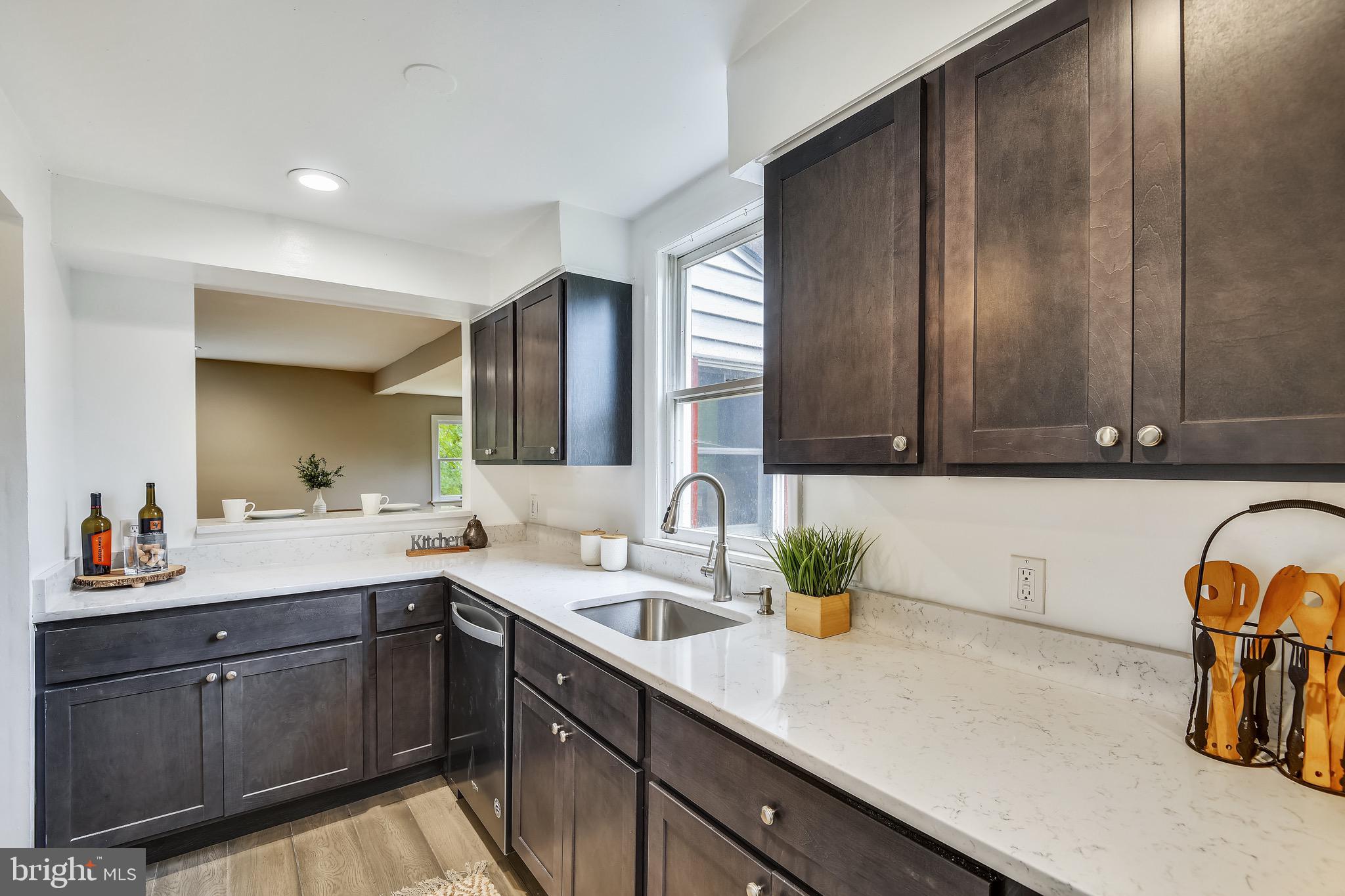 1809 Hillside Road Stevenson, MD 21153 - Photo 5 of 36