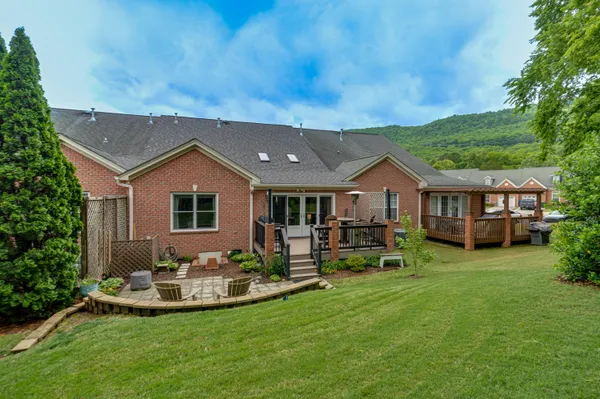 $479,500 | 749 Outlook Lane, Chattanooga, TN 37419