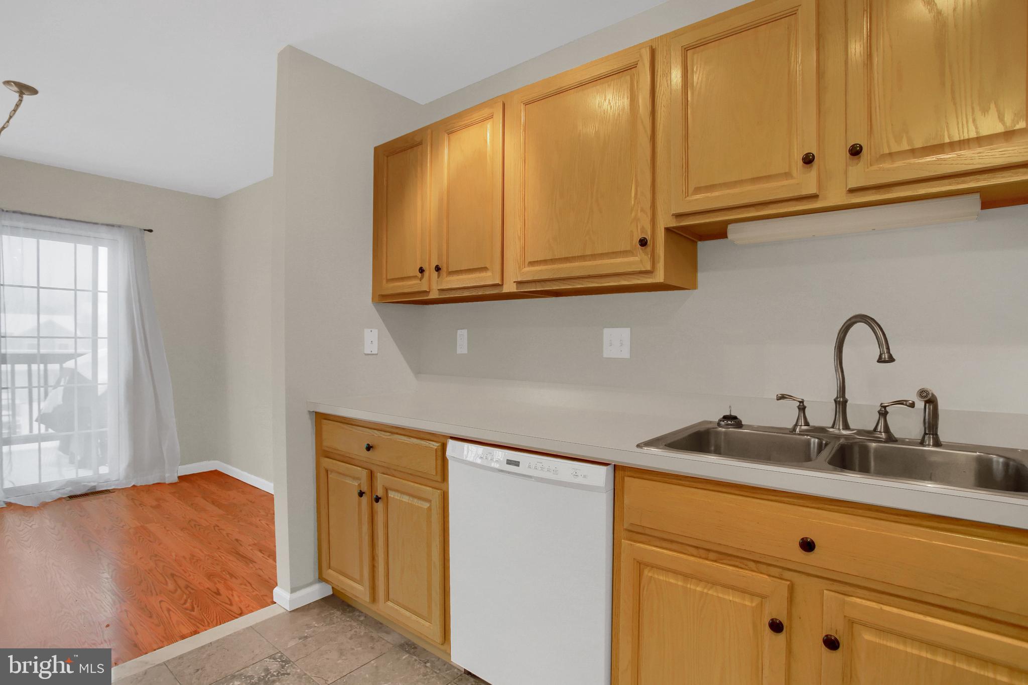217 Silver Leaf Ridge Harrisburg, PA 17110 - Photo 15 of 30 Kitchen