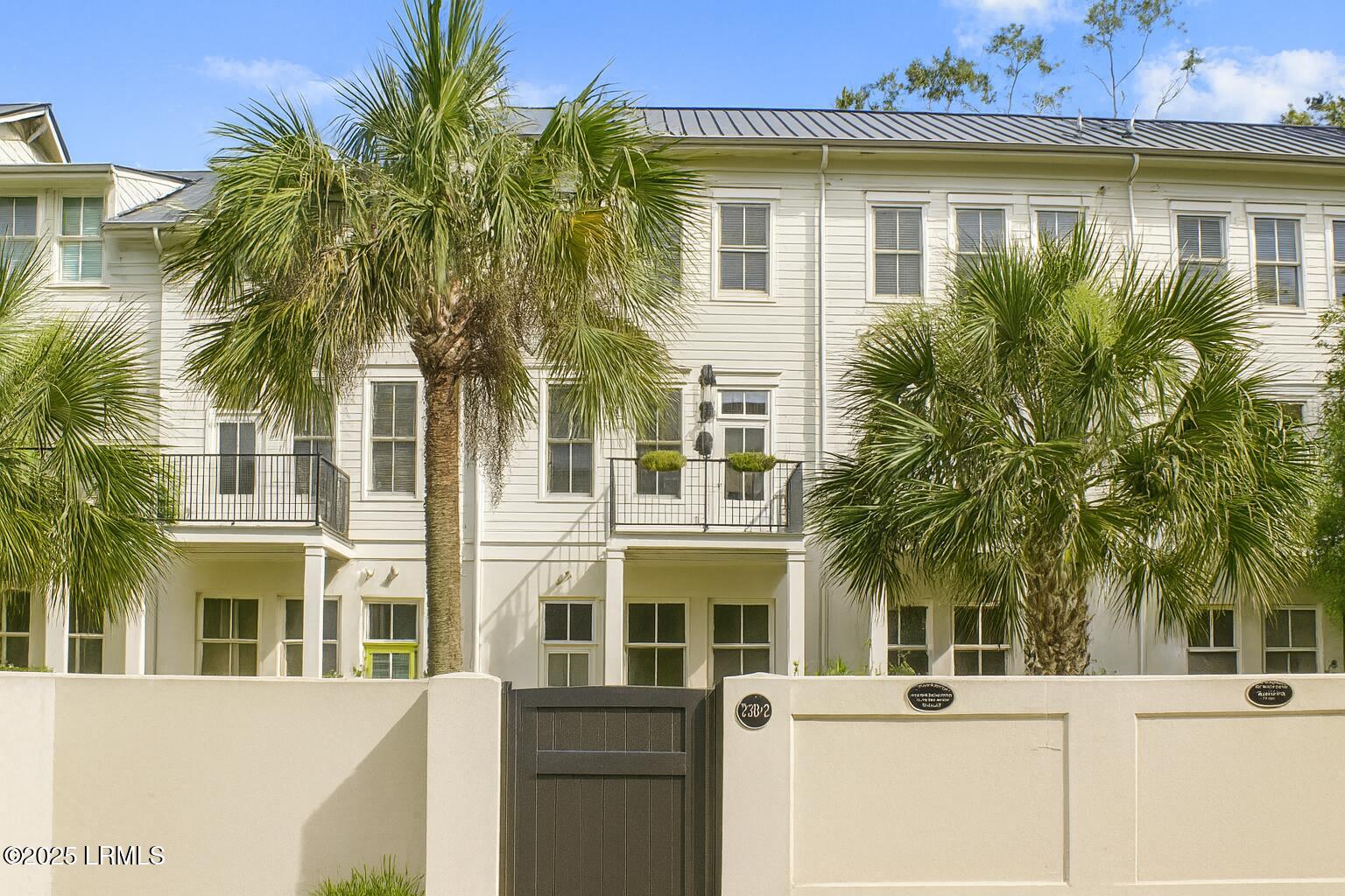 23 Market, Unit B2 Beaufort, SC 29906 - Photo 2 of 35 3c91bcc4-ed91-40d8-92c7-4942e1c399ed