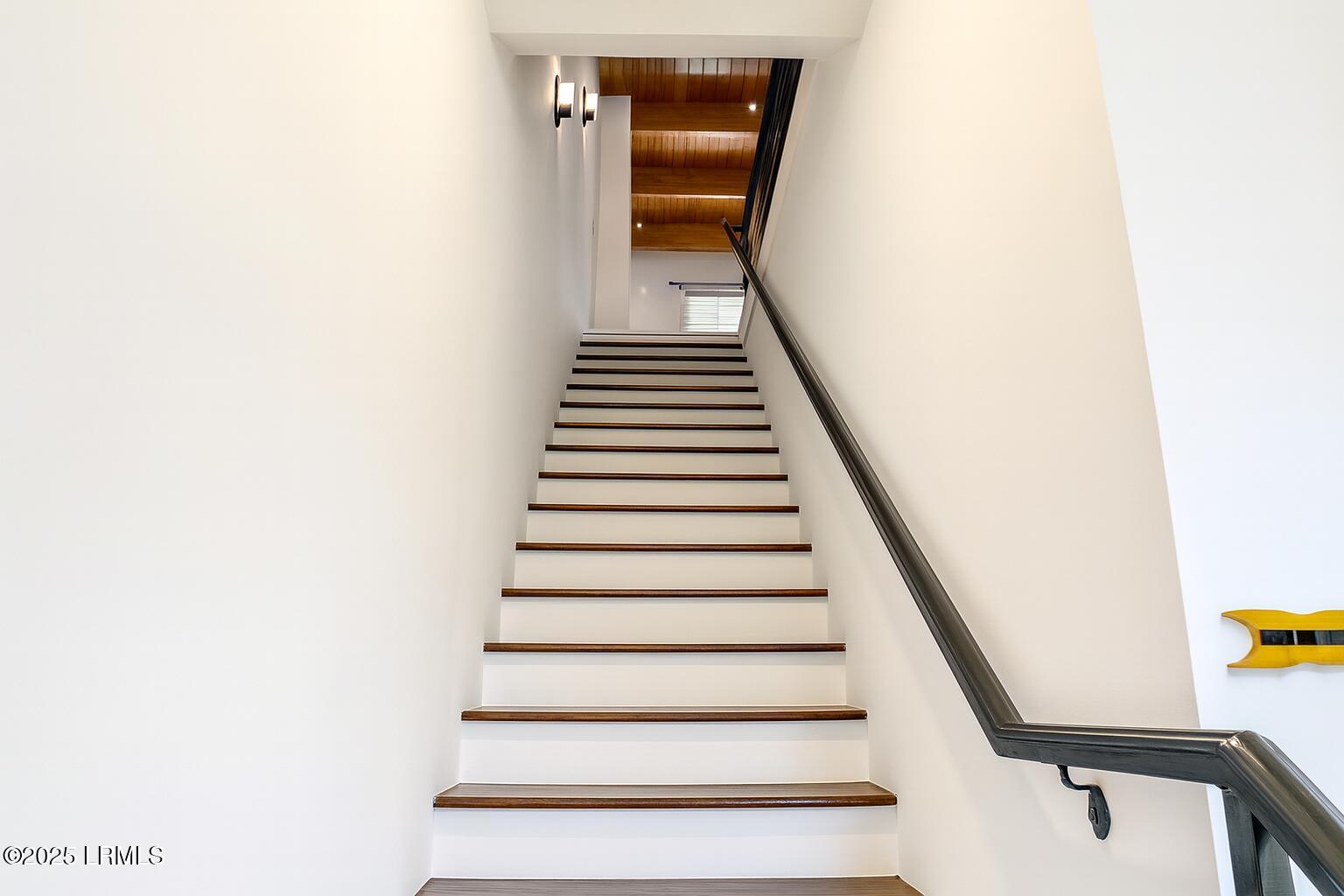 23 Market, Unit B2 Beaufort, SC 29906 - Photo 9 of 35 ChatGPT Image Oct 28, 2025, 06_05_38 PM