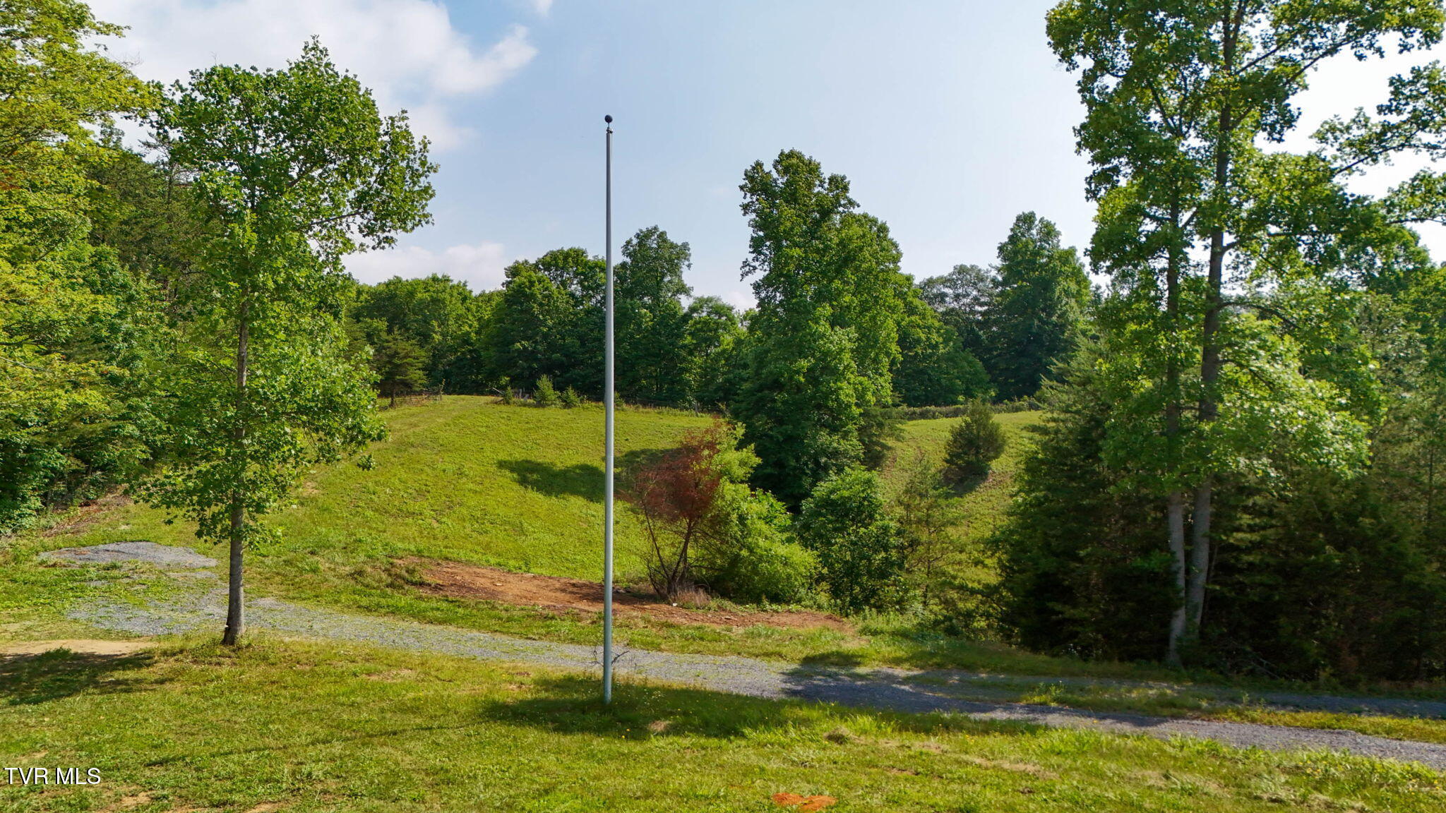 2523 Denton Valley Road, Unit 2 Bristol, TN 37620 - Photo 22 of 44 22