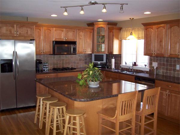 10 Benjamin Tripp Road Westport, MA 02790 - Photo 3 of 30 Gallery Image 3