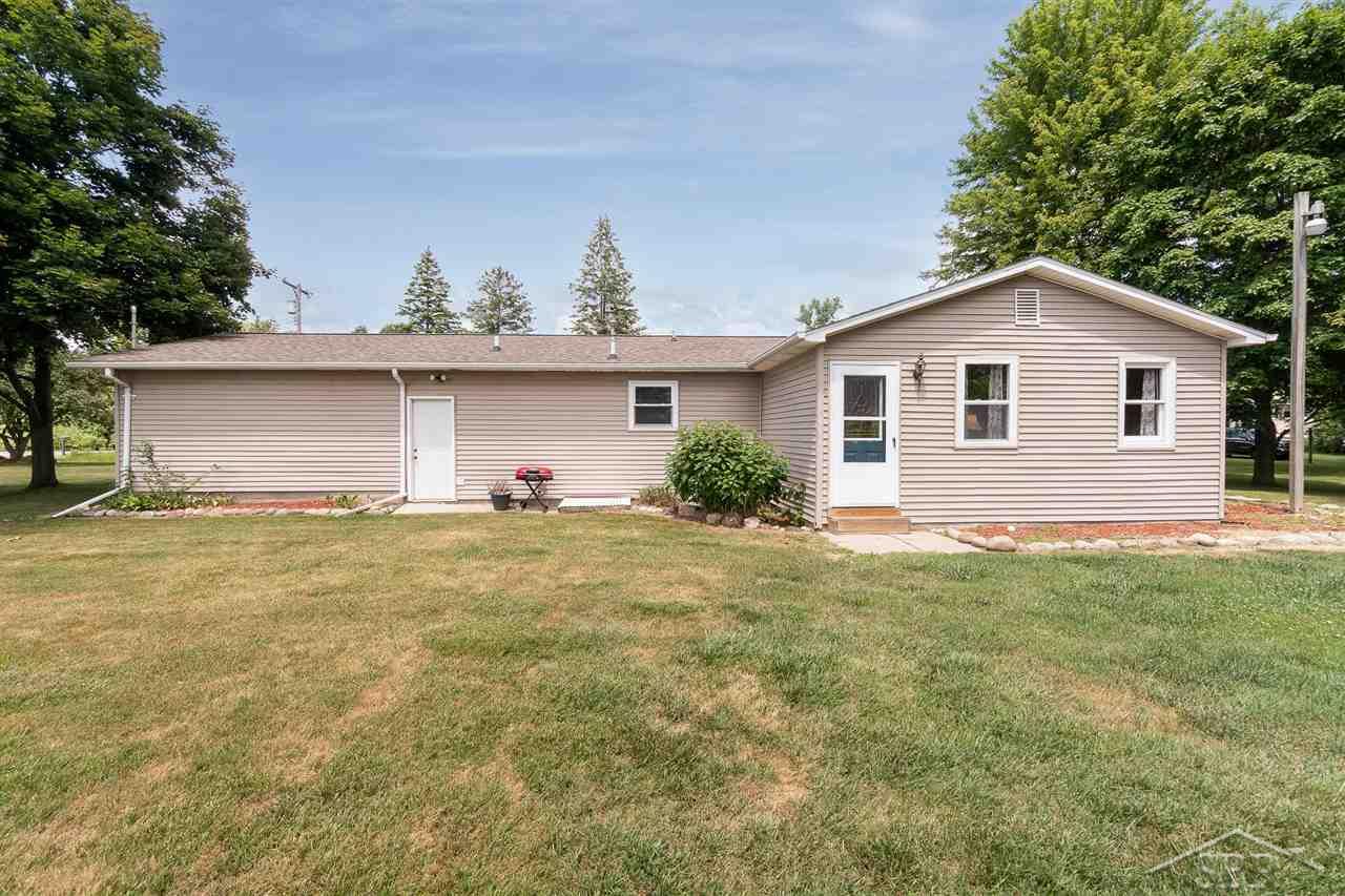 319 West Seidlers Road Kawkawlin, MI 48631 - Photo 21 of 25
