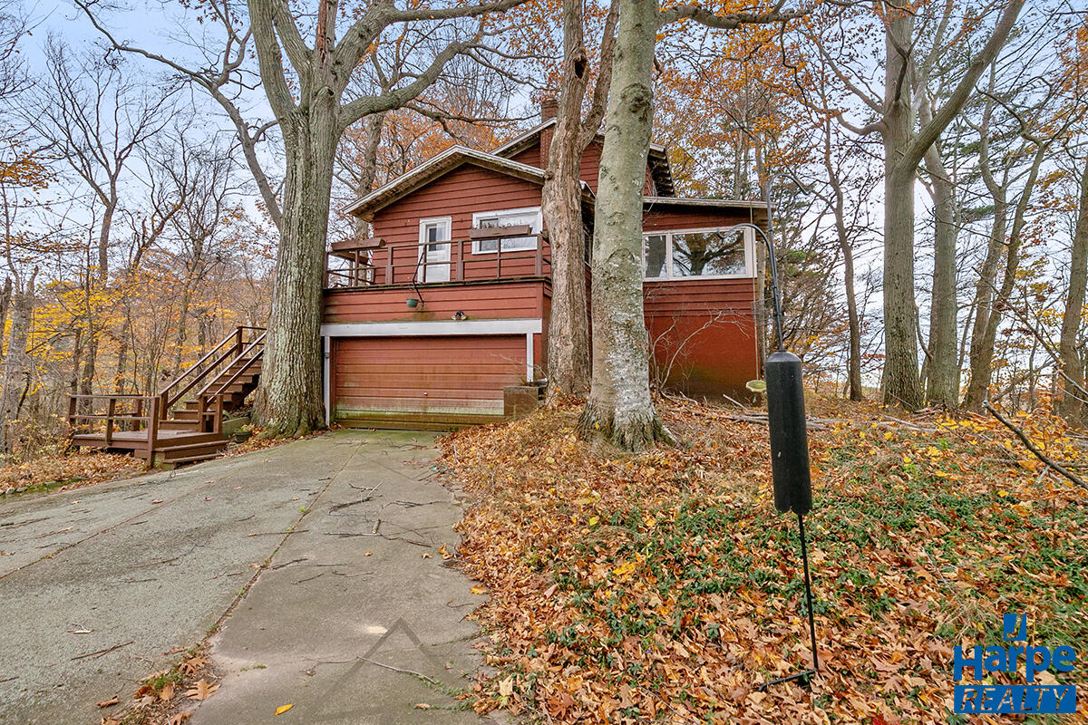 6187 Maple Lane Whitehall, MI 49461 - Photo 2 of 44 IMG_1000