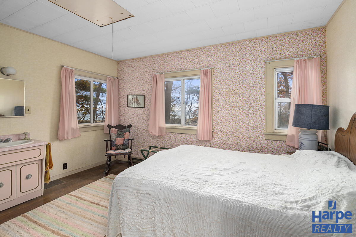 6187 Maple Lane Whitehall, MI 49461 - Photo 24 of 44 IMG_1023