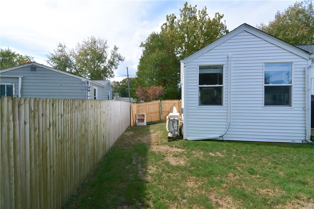 34 Spring Green Road Warwick, RI 02888 - Photo 36 of 38 Gallery Image 36