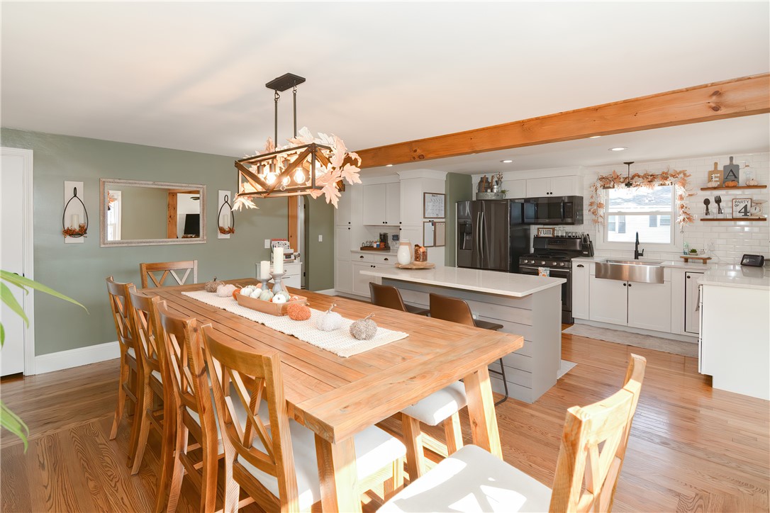 34 Spring Green Road Warwick, RI 02888 - Photo 7 of 38 Gallery Image 7