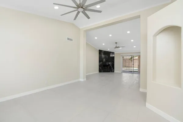 $3,500 | 5608 West Pontiac Drive, Glendale, AZ 85308