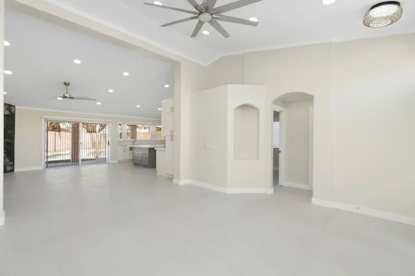 $3,500 | 5608 West Pontiac Drive, Glendale, AZ 85308