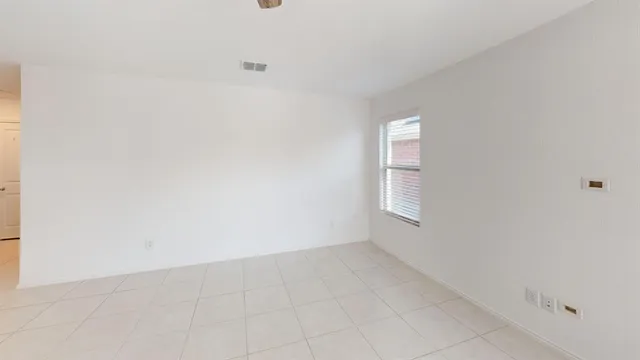 $1,975 | 14065 Haggerston Drive, Pilot Point, TX 76258