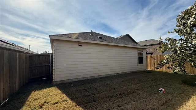 $1,975 | 14065 Haggerston Drive, Pilot Point, TX 76258