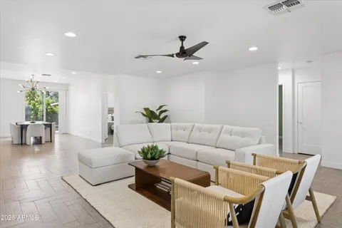 $950,000 | 1841 East Montecito Avenue, Phoenix, AZ 85016