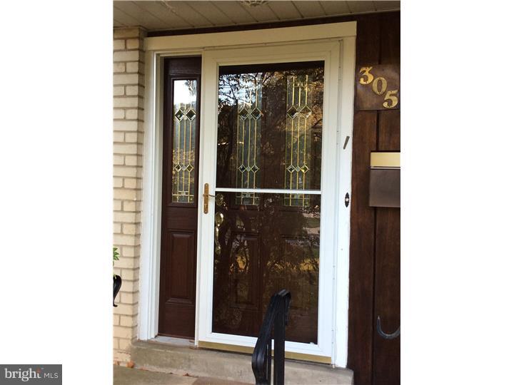 305 Red Barn Road Willow Grove, PA 19090 - Photo 2 of 20 Exterior Front