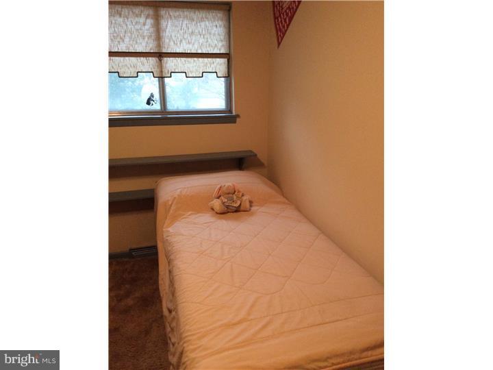 305 Red Barn Road Willow Grove, PA 19090 - Photo 16 of 20 Bedroom 3