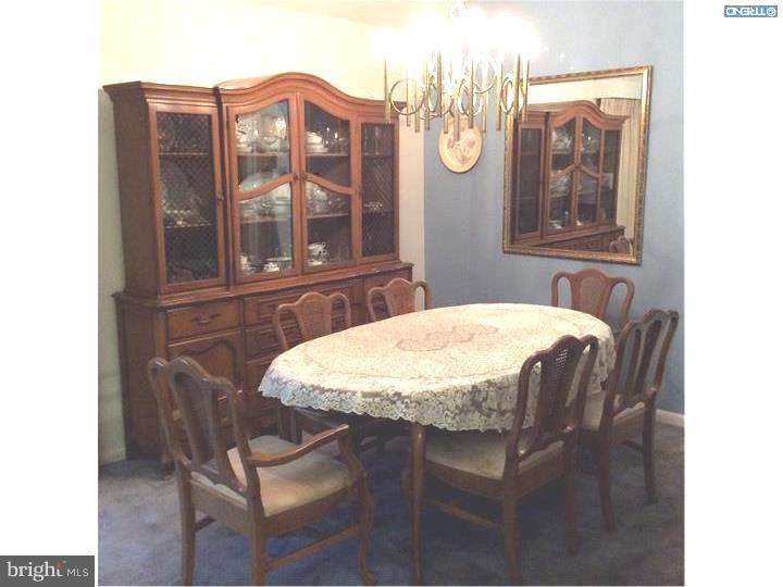 305 Red Barn Road Willow Grove, PA 19090 - Photo 4 of 20 Dining Room