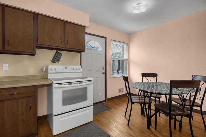 5690 Beechcroft Road, Unit B Columbus, OH 43229 - Photo 5 of 20 kitchen