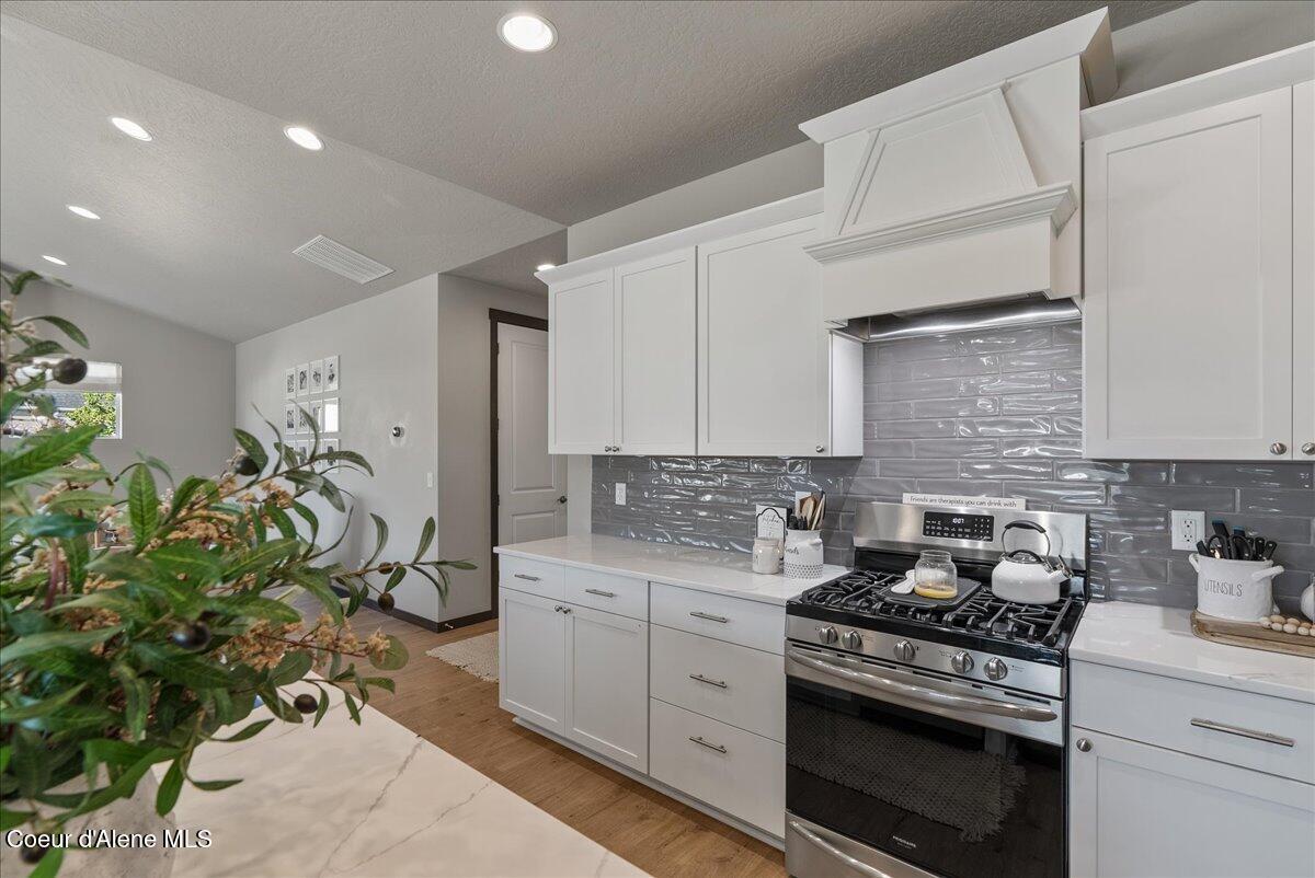 4332 West Enclave Way Coeur D'Alene, ID 83815 - Photo 32 of 52 19-Kitchen