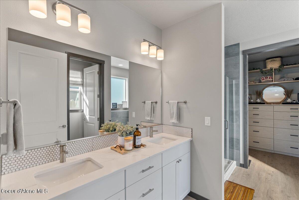 4332 West Enclave Way Coeur D'Alene, ID 83815 - Photo 37 of 52 25-Primary bathroom