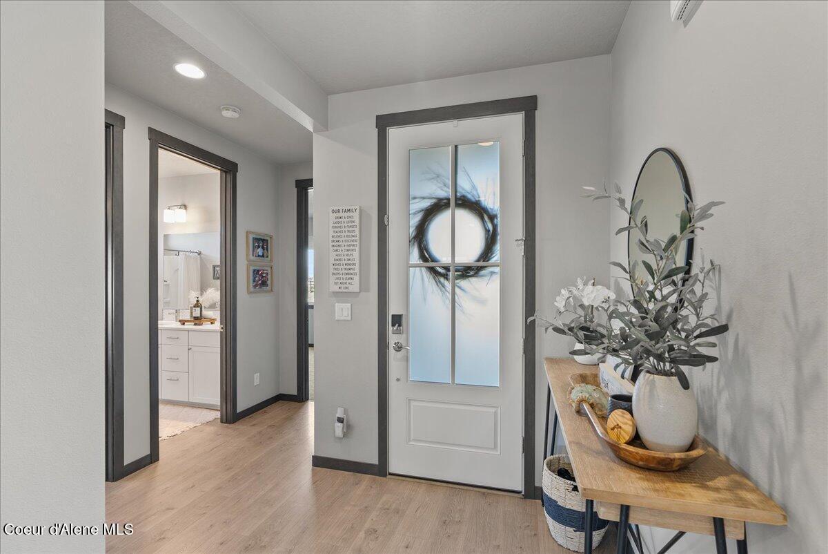 4332 West Enclave Way Coeur D'Alene, ID 83815 - Photo 5 of 52 07-Entry