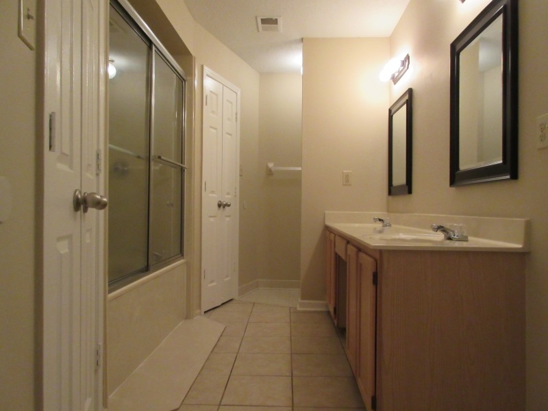 6749 Ross Ridge Drive Memphis, TN 38141 - Photo 4 of 7 Gallery Image 4