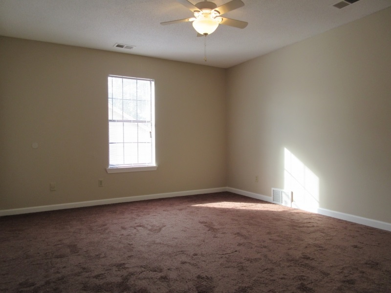 6749 Ross Ridge Drive Memphis, TN 38141 - Photo 7 of 7 Gallery Image 7