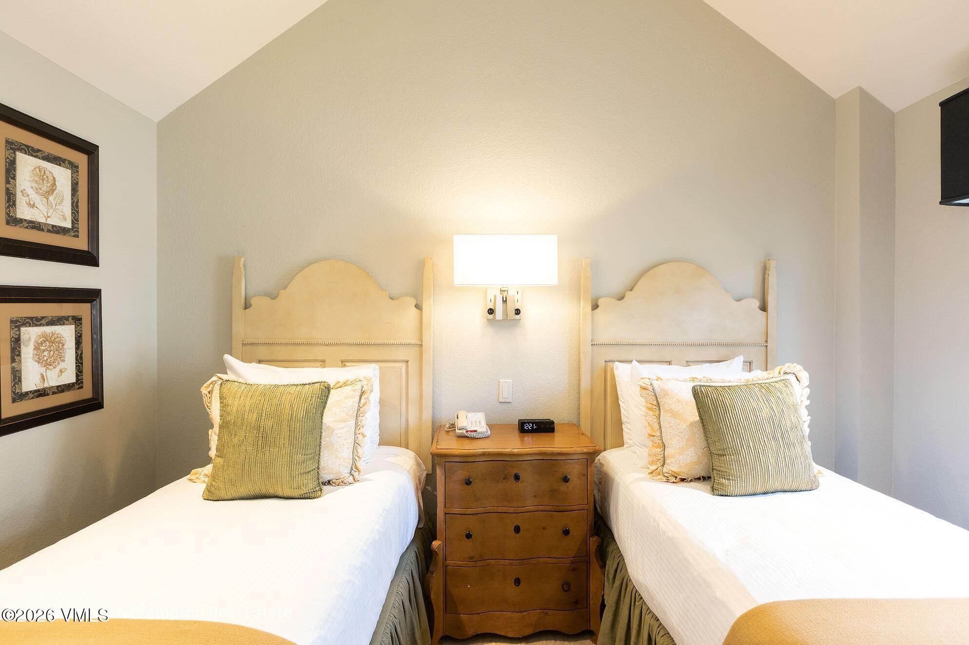 210 Offerson Road, Unit R206 WEEK 4 SUMMER FLOAT Beaver Creek, CO 81620 - Photo 17 of 32 0E7A0364-NW