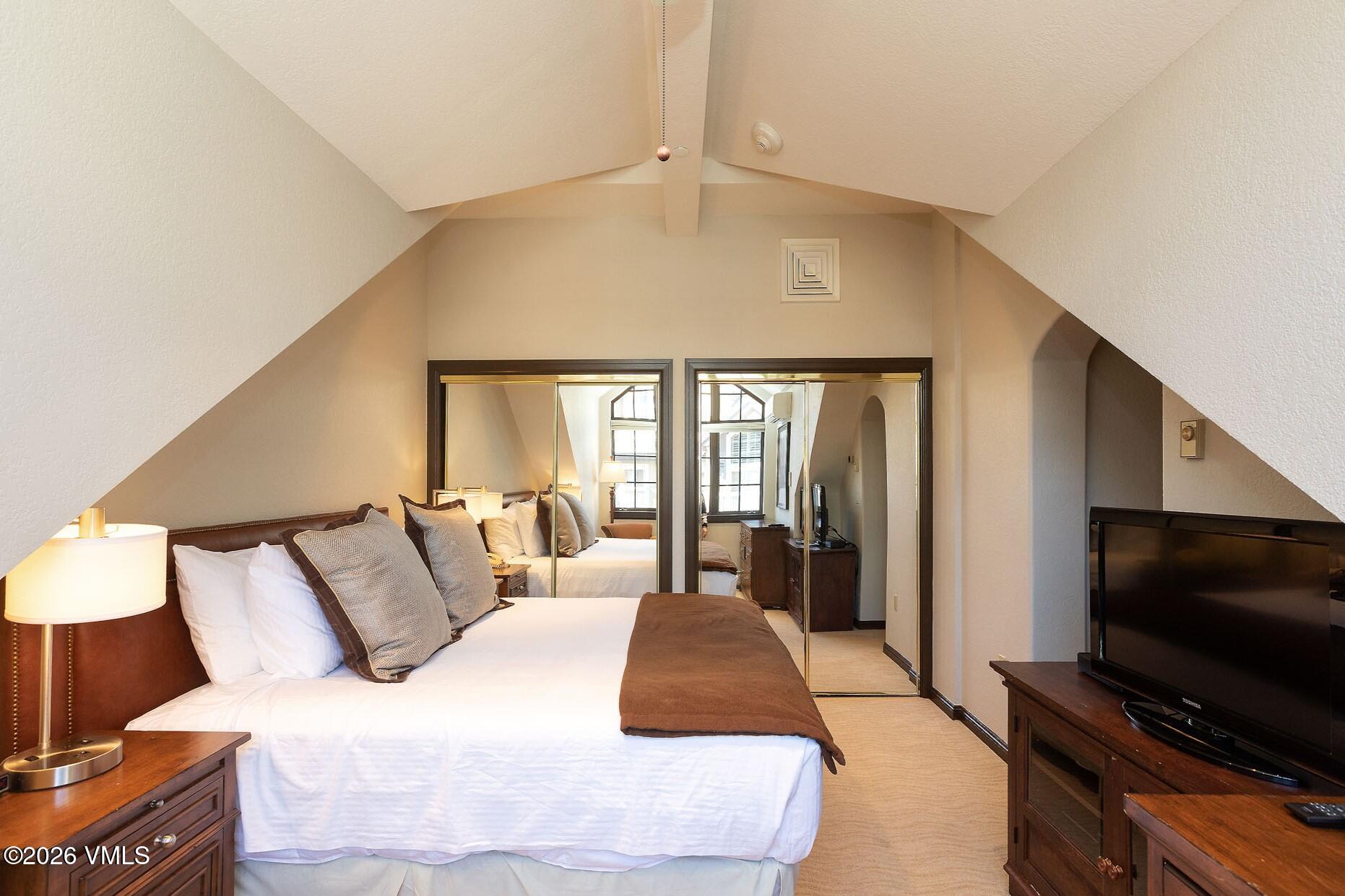 210 Offerson Road, Unit R206 WEEK 4 SUMMER FLOAT Beaver Creek, CO 81620 - Photo 22 of 32 0E7A0381-NW