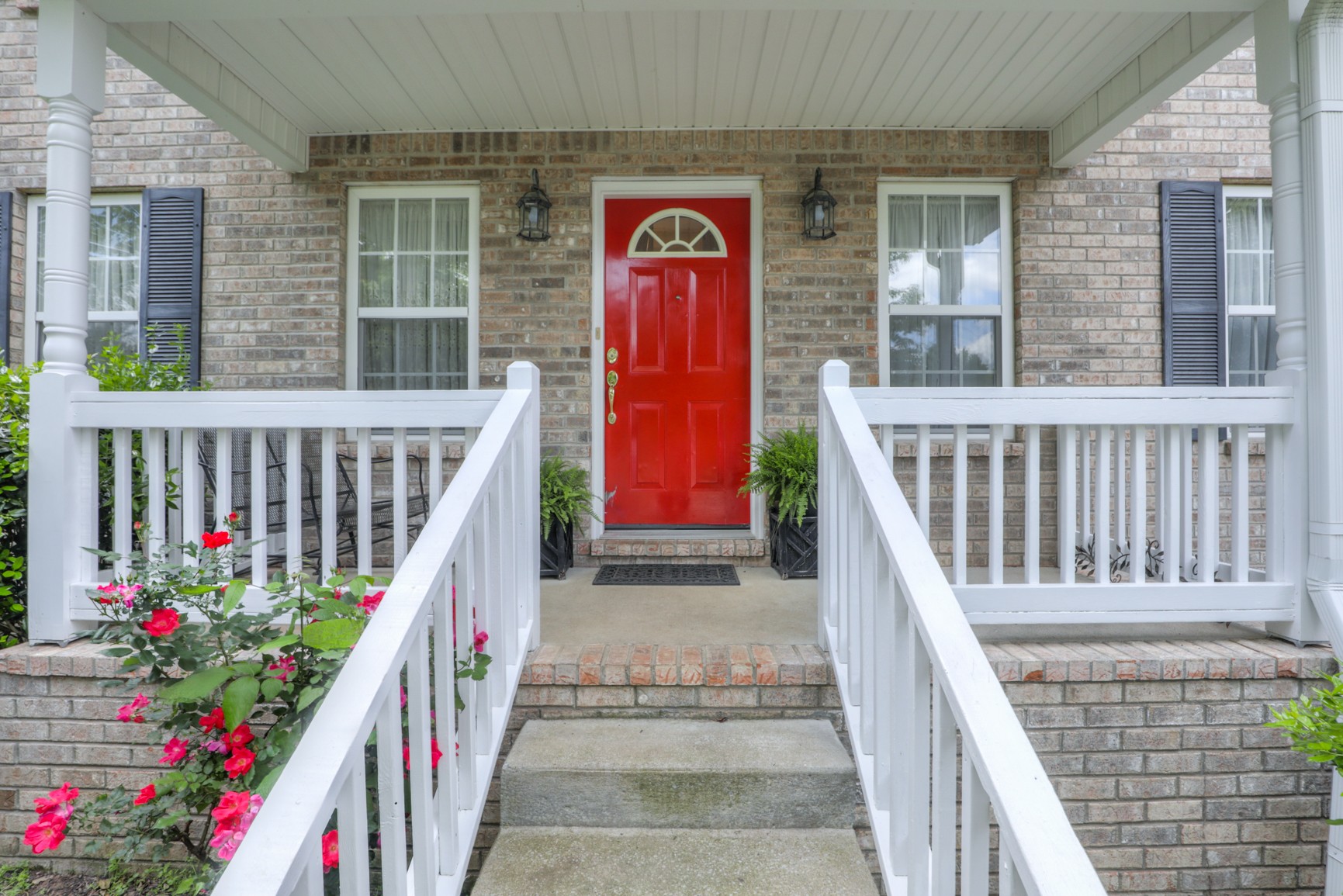 4166 Turnberry Road Lebanon, TN 37090 - Photo 2 of 25 a view of a house with wooden stairs