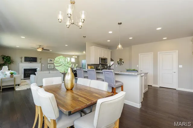 $484,900 | 1 Tbb Carver @ Ryehill Manor Street, St. Peters, MO 63376