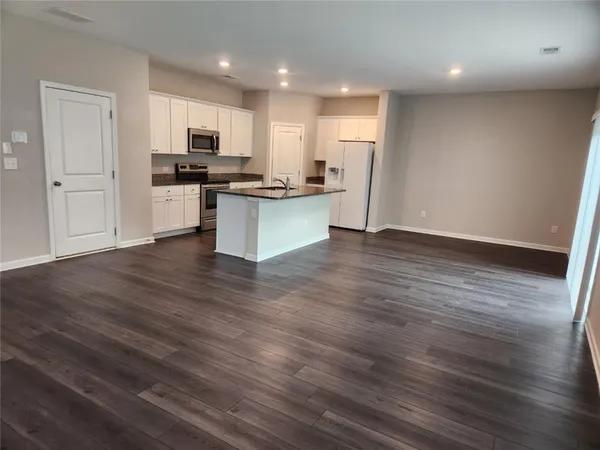 $1,899 | 25 Blue River, Pendergrass, GA 30567