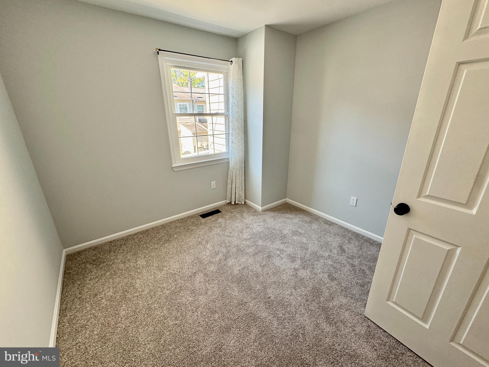 3664 Tavern Way Triangle, VA 22172 - Photo 25 of 28