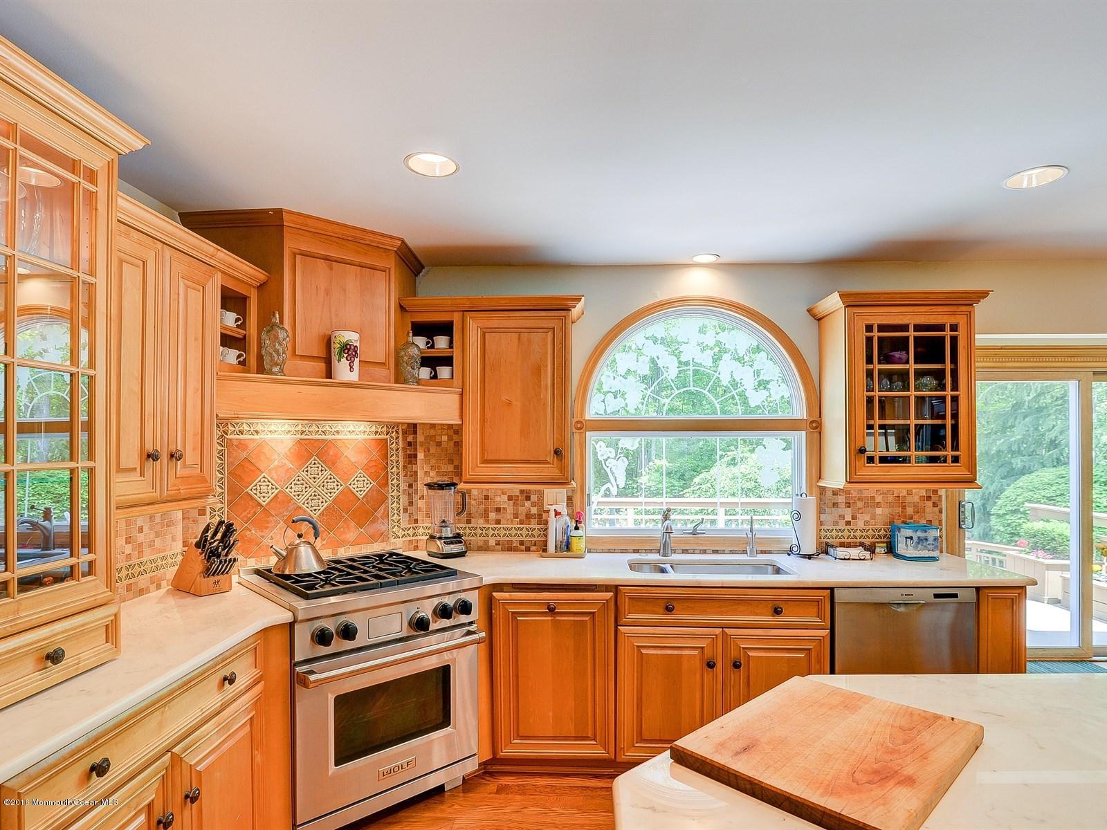 52 Oxford Road Manalapan, NJ 07726 - Photo 10 of 49 Kitchen
