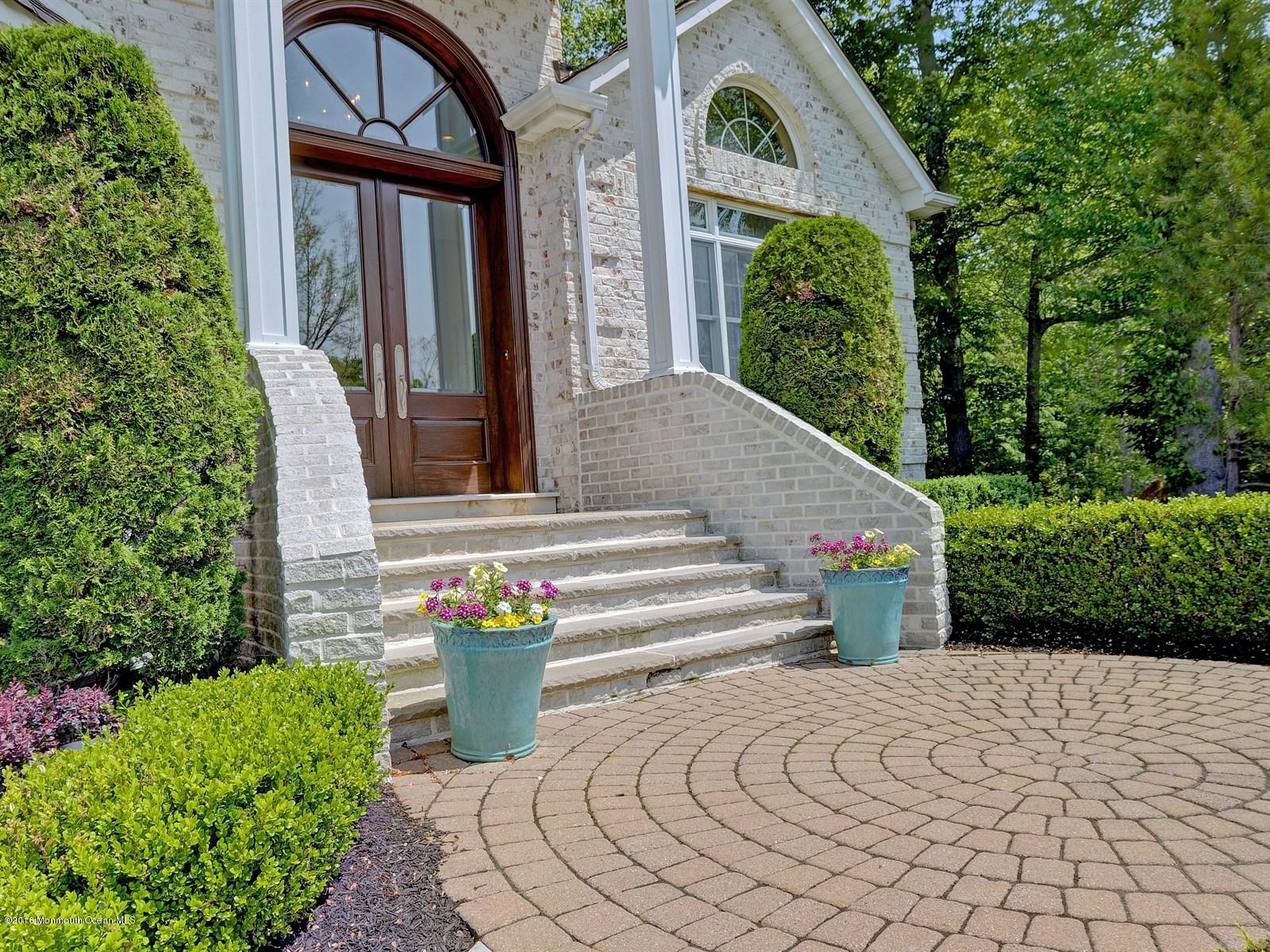 52 Oxford Road Manalapan, NJ 07726 - Photo 4 of 49 Front
