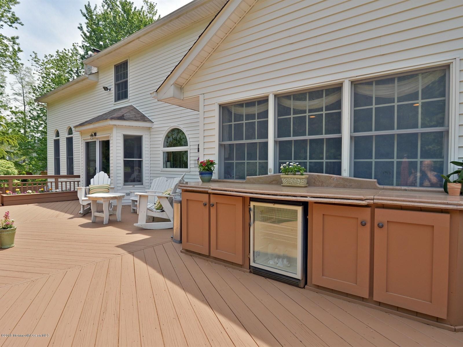 52 Oxford Road Manalapan, NJ 07726 - Photo 43 of 49 Deck