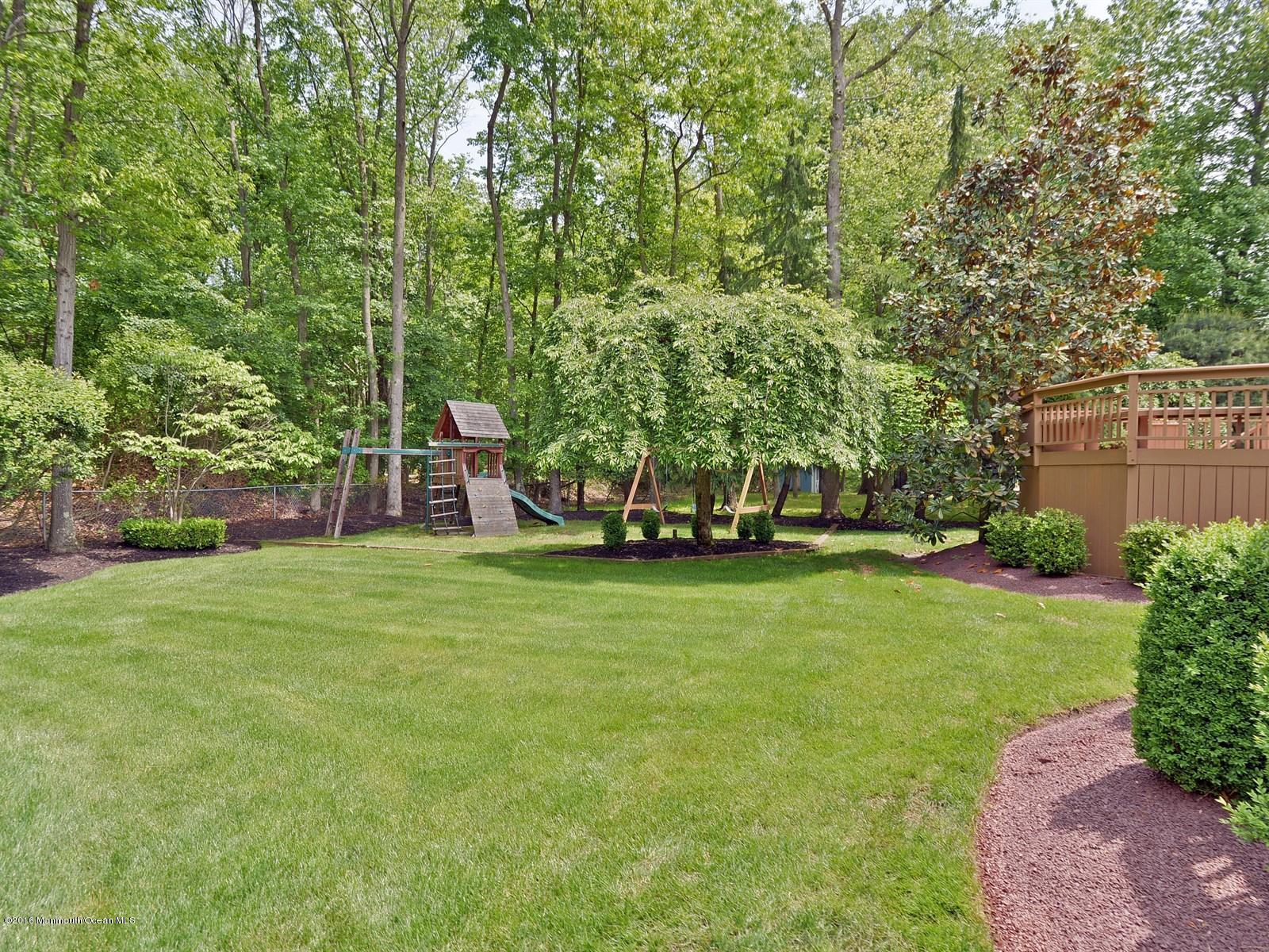 52 Oxford Road Manalapan, NJ 07726 - Photo 47 of 49 Yard